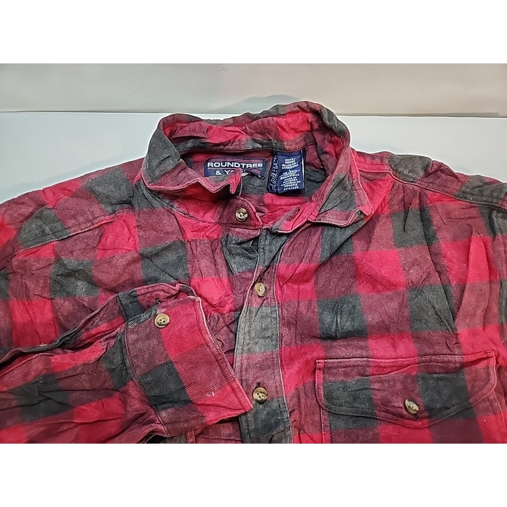 Roundtree and Yorke Mens Flannel Plaid Button Up Shirt Red Black Large